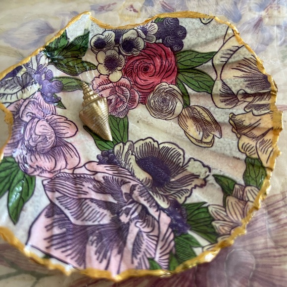 Shell trinkets - Picture 14 of 16